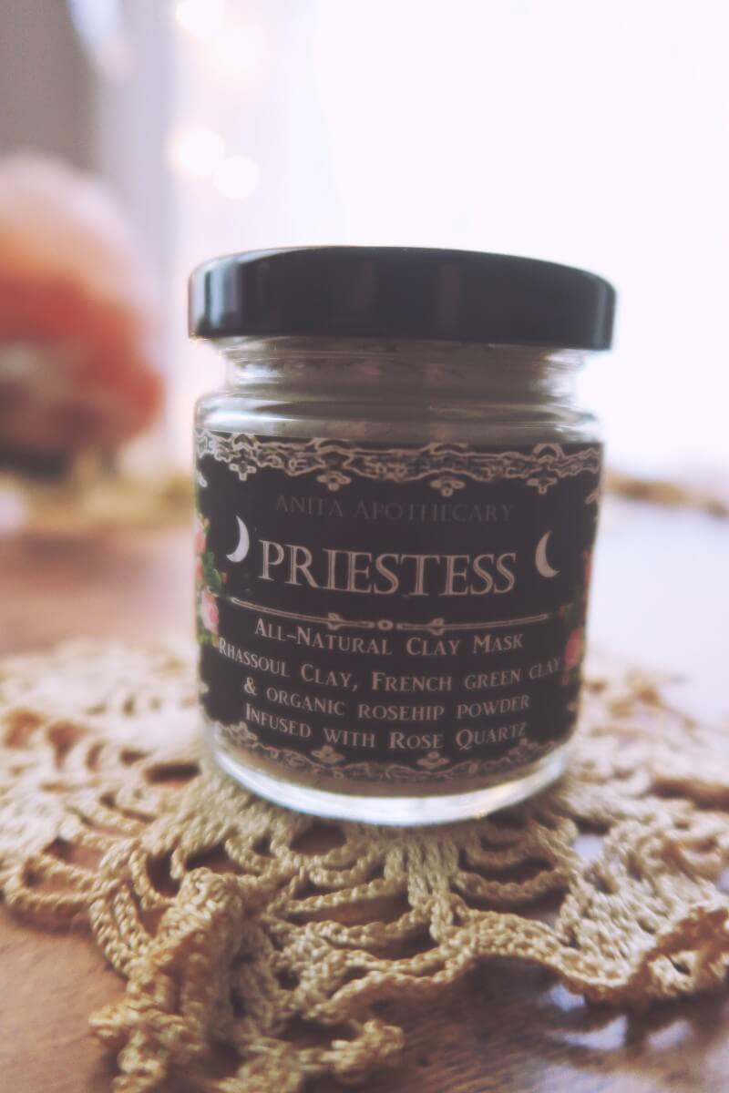 Inside the Priestess Box from Anita Apothecary #subscriptionbox #witchybox #witchythings #witchcraft #witchywoman #anitaapothecary #dwellinmagic